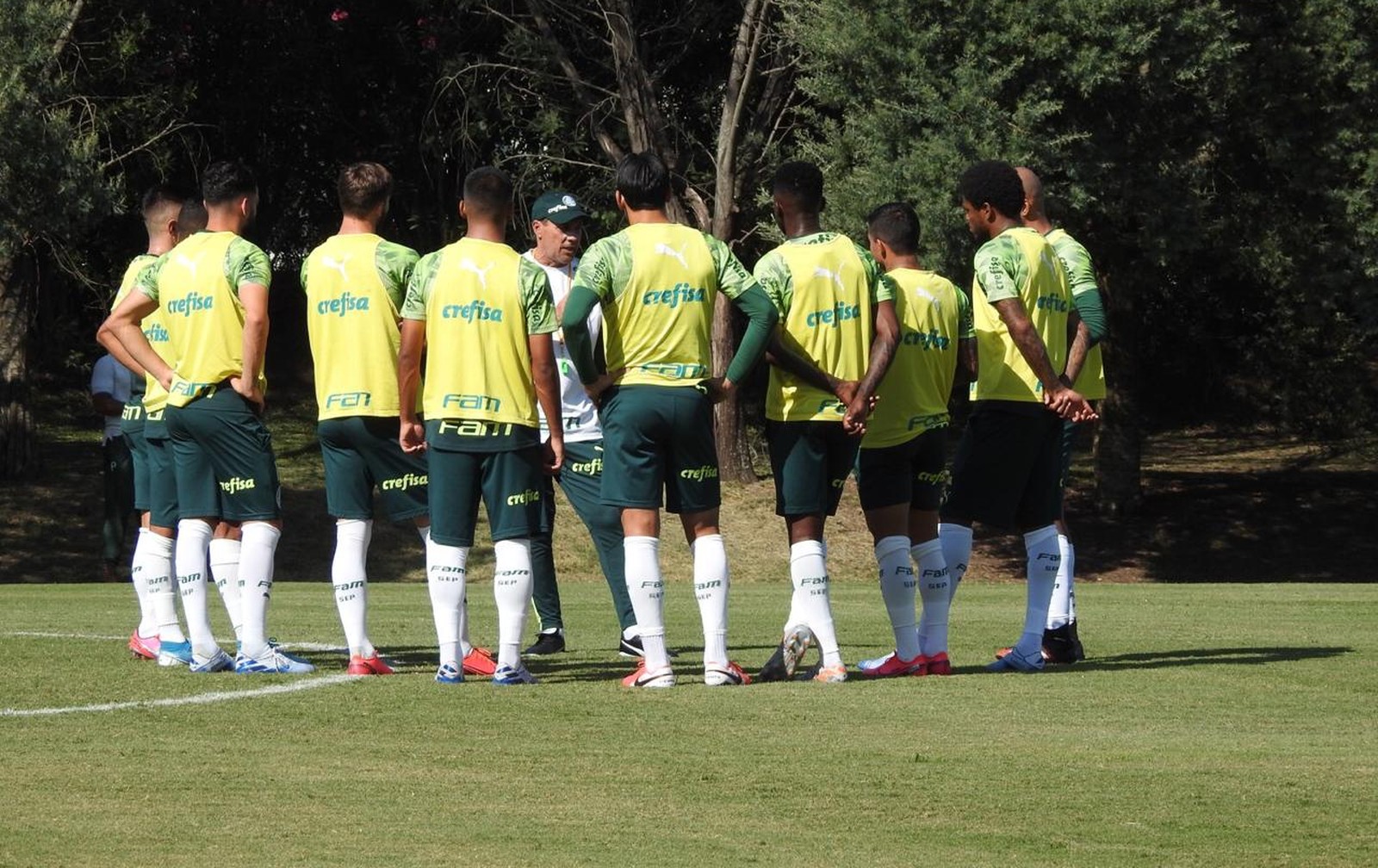 Palmeiras tem desfalque na zaga e pode dar descanso a mais jogadores no Paulistão