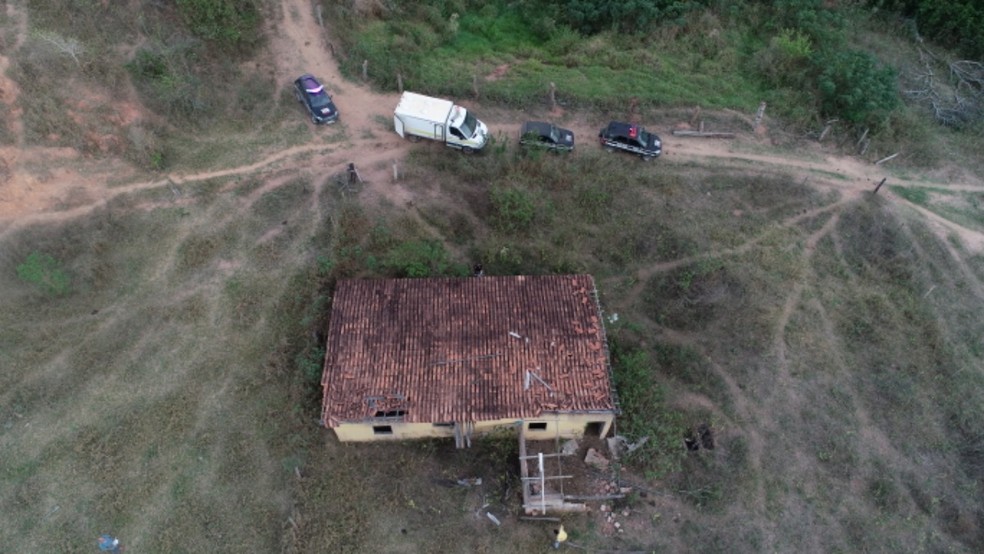Polícia Civil encontrou o corpo do adolescente em uma casa abandonada no distrito de Tabaúna — Foto: Polícia Civil/Divulgação