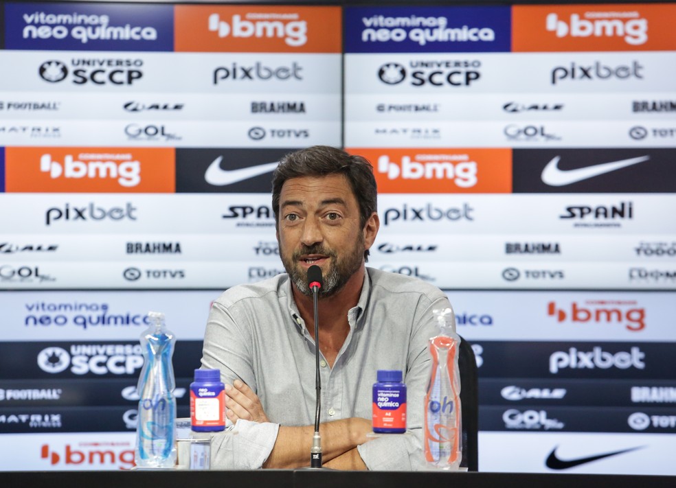 Por que Duilio vai acumular função de diretor no Corinthians após a saída de Roberto de Andrade