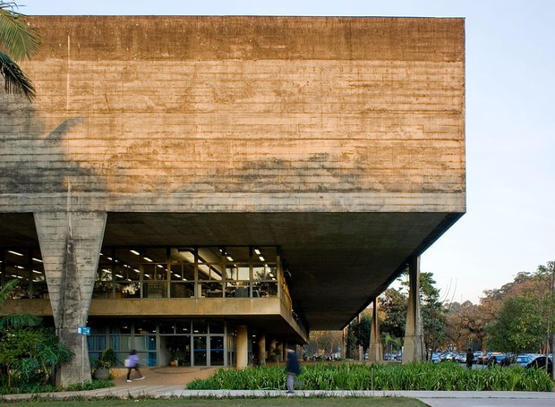 Edifício da Faculdade de Arquitetura e Urbanismo da USP (Foto: Flickr / Fernando Stankuns / Creative Commons)