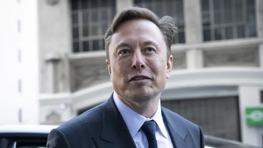 Elon Musk supera Bernard Arnault e volta a ser a pessoa mais rica do mundo 