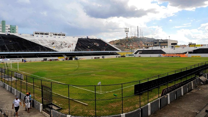 Lacerdão Estádio Luiz Lacerda  (Foto: Aldo Carneiro / Pernambuco Press)