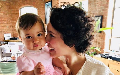 Cecilia Malan celebra 1 ano da filha, Olimpia: "Cada dia mais apaixona...