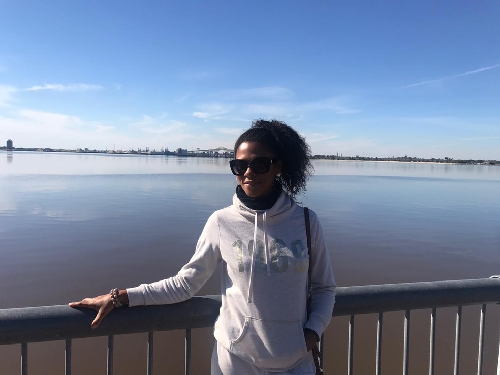 A autônoma aguarda previsão de retorno na cidade de Lake Charles, no estado de Louisiana — Foto: Arquivo Pessoal