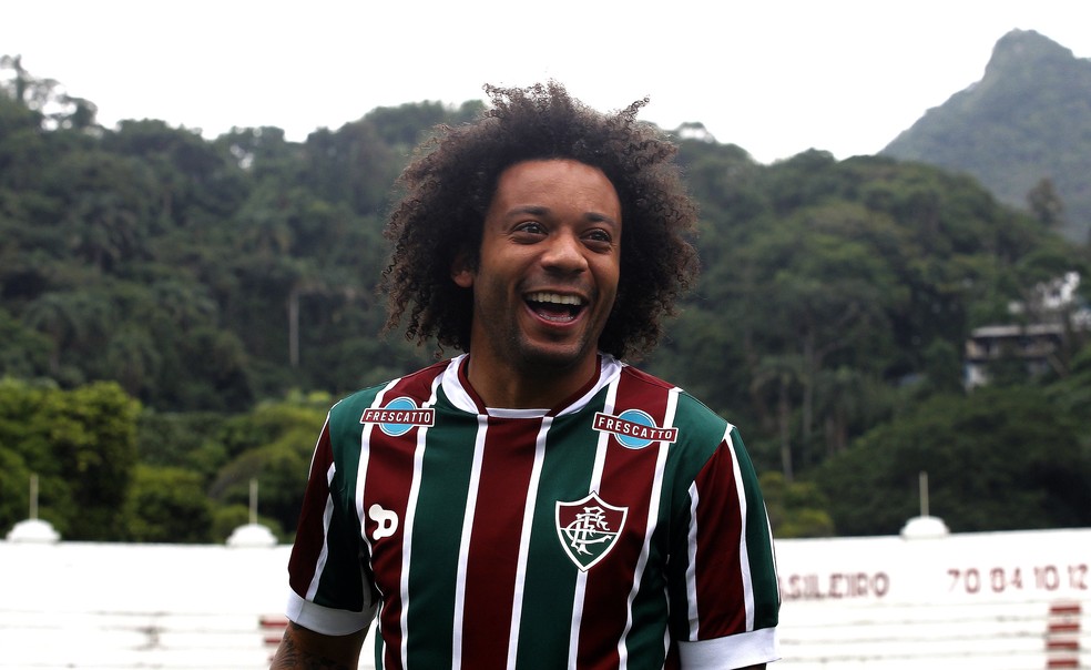 Marcelo, do Real Madrid, em visita ao Fluminense em 2016  Foto: Nelson Perez / Fluminense FC