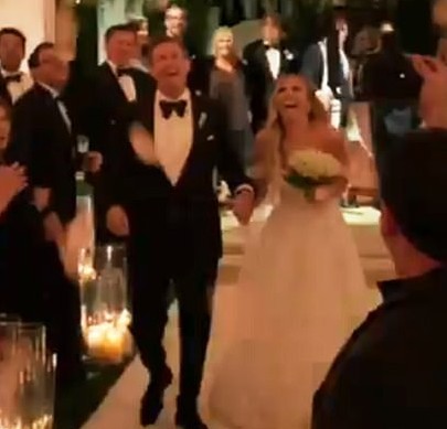 Uma foto do casamento de Trevor Engelson com Tracey Kurland (Foto: Instagram)
