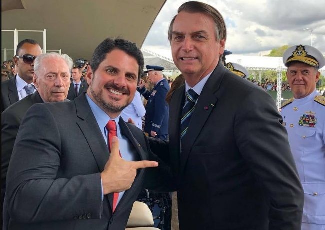 Também em 9 de dezembro: Bolsonaro encontra Marcos do Val e Daniel Silveira — Foto: Reprodução