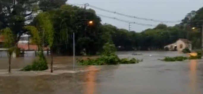 Curitiba registra 57% da média histórica de chuvas para o mês na primeira quinzena de janeiro, diz Simepar