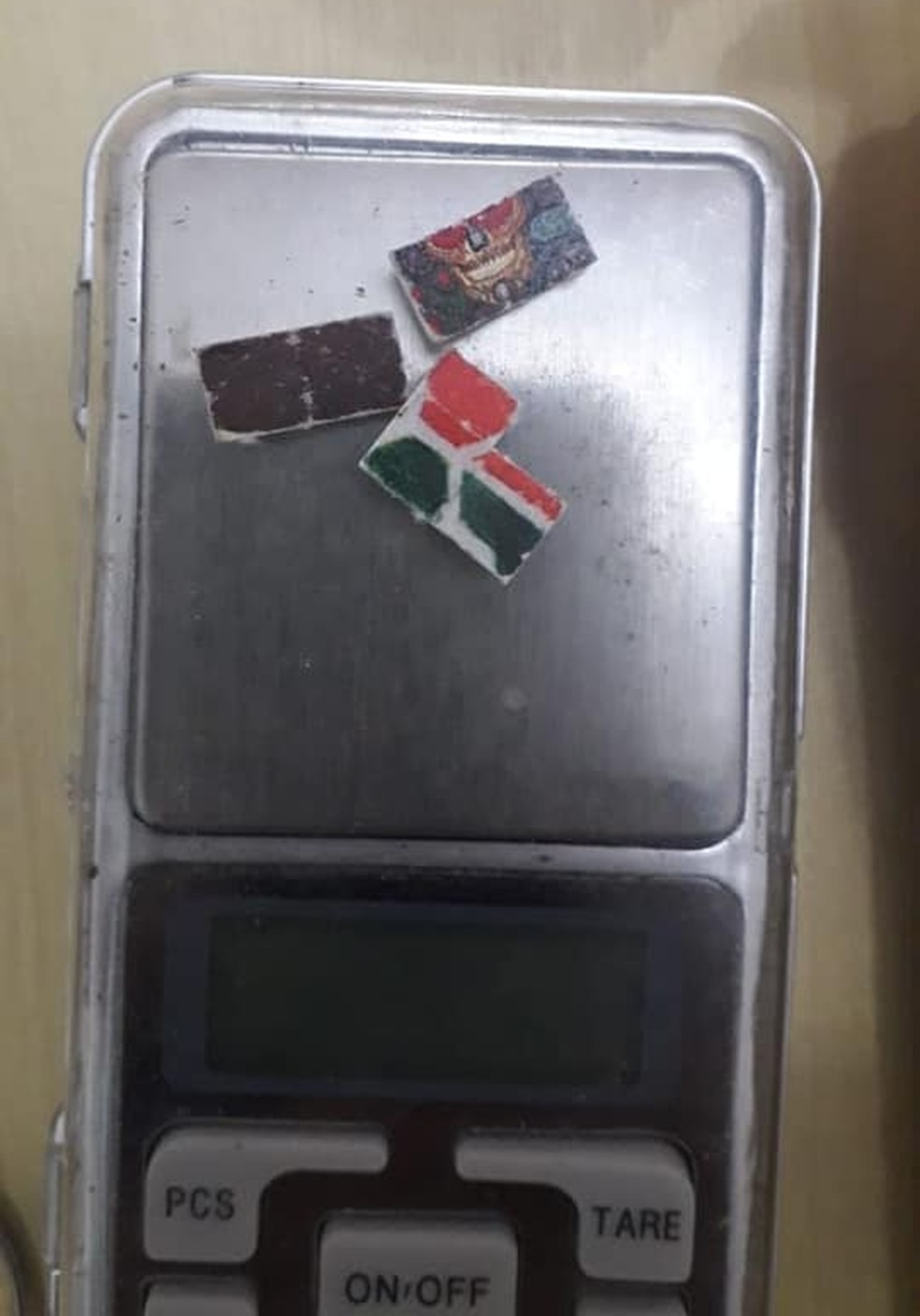 Ecstasy, LSD, maconha e munições foram apreendidos pela Polícia Militar em Lucélia — Foto: Polícia Militar
