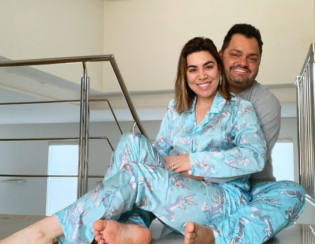 Naiara Azevedo e marido (Foto: Reprodução/Instagram)