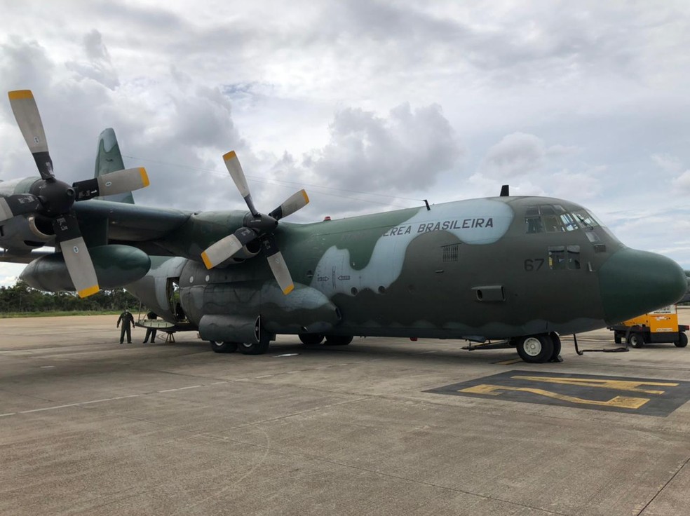 Avião da FAB decola de Brasília com mais 10 tanques de oxigênio líquido e um gerador de oxigênio gasoso para Manaus — Foto: FAB/Divulgação