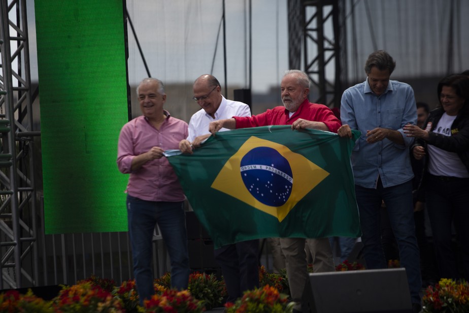Lula com Márcio França, Geraldo Alckmin e Fernando Haddad em comício