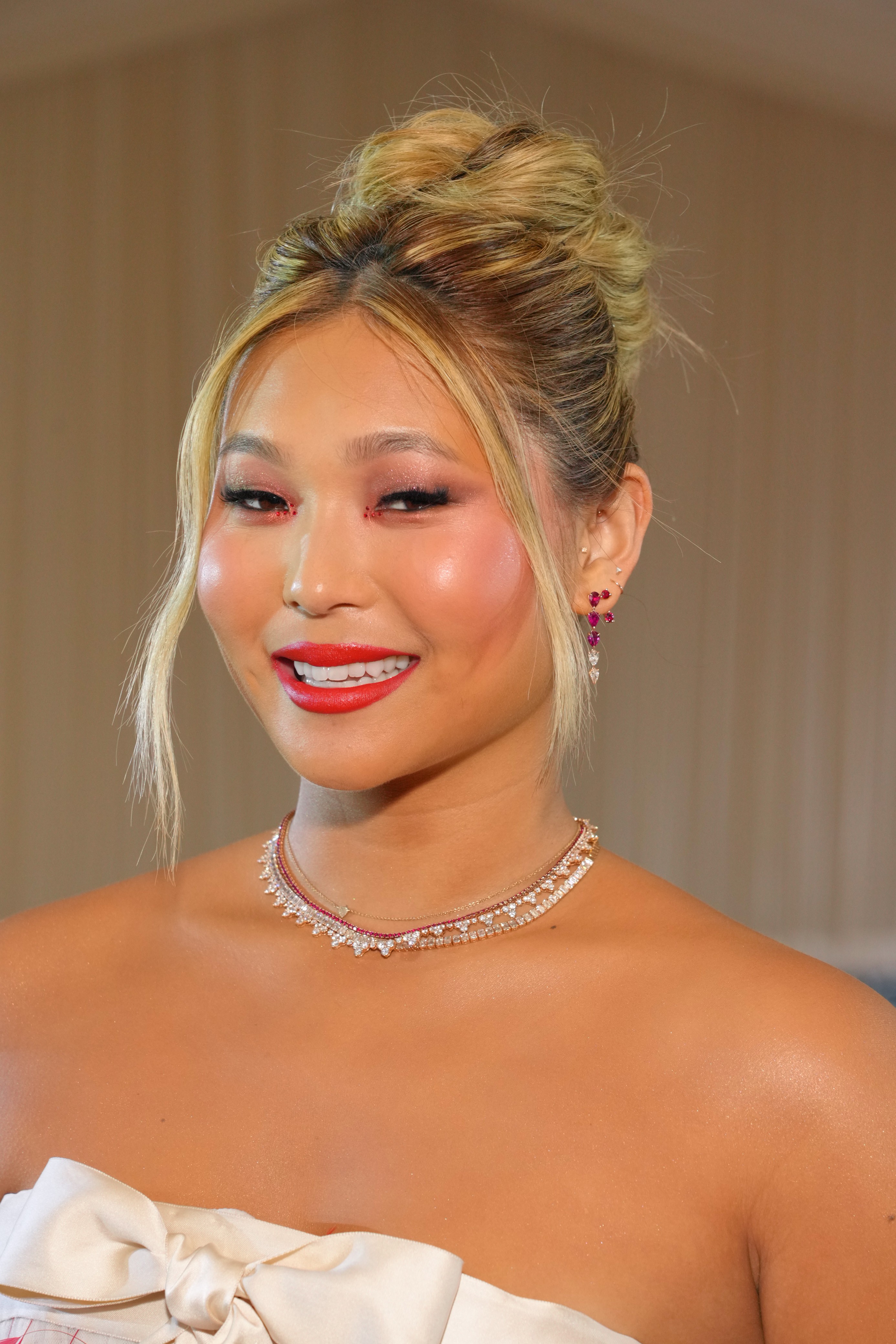 NEW YORK, NEW YORK - MAY 02: (Exclusive Coverage) Chloe Kim arrives at The 2022 Met Gala Celebrating "In America: An Anthology of Fashion" at The Metropolitan Museum of Art on May 02, 2022 in New York City. (Photo by Kevin Mazur/MG22/Getty Images for The  (Foto: Getty Images for The Met Museum/)
