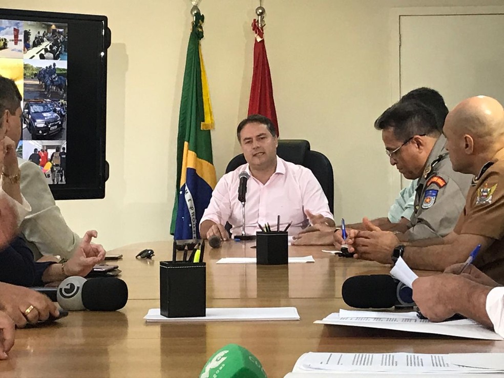 Renan Filho durante a apresentação das taxas de violência em Alagoas — Foto: Michelle Farias/G1