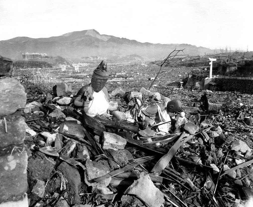 Nagasaki ficou completamente destruída após a bomba atômica — Foto: Getty Images/BBC