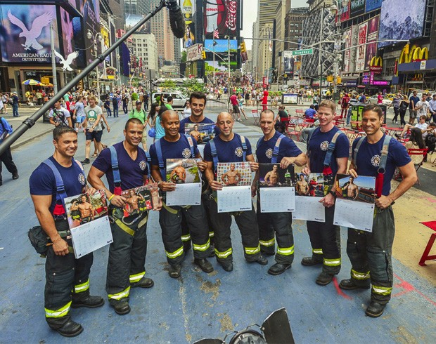 O calendário nudist@ da força especial de bombeiros 🇧🇷😂😂 [Fire