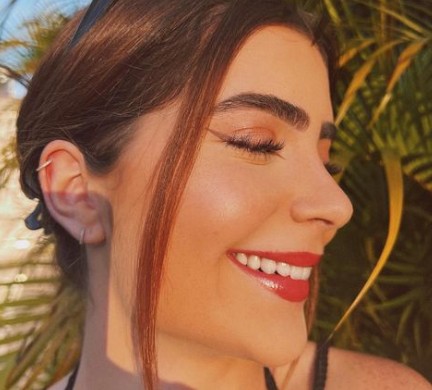 Jade Picon surge sorridente em novo clique (Foto: Instagram)