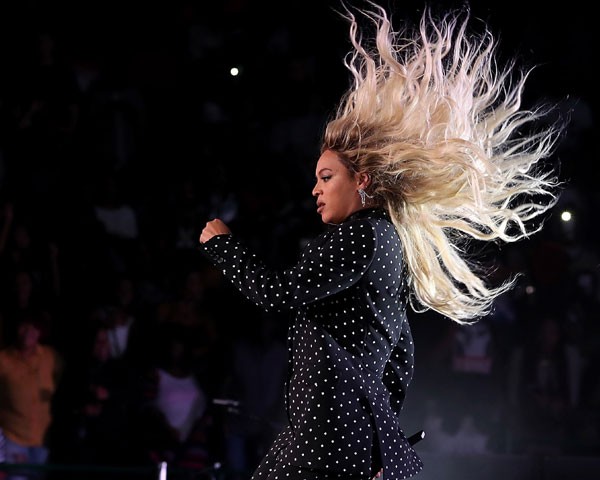 A cantora Beyoncé em show (Foto: Getty Images)