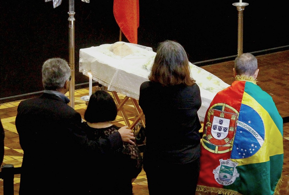 Corpo do cantor Roberto Leal Ã© velado em SÃ£o Paulo â Foto: Eliane Neves/EstadÃ£o ConteÃºdo