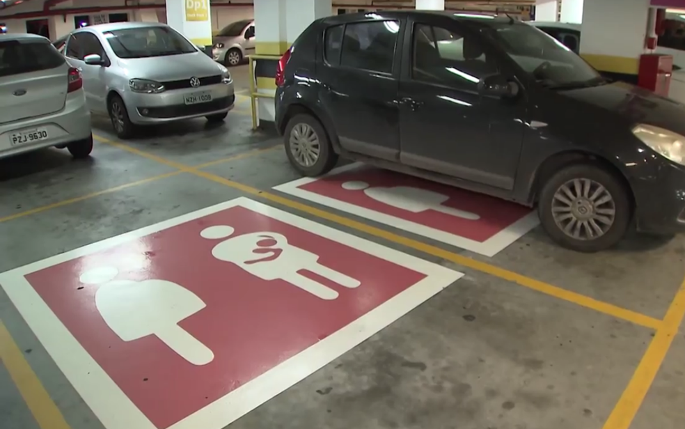 Vagas de estacionamento precisarão ter sinalização adequada (Foto: Reprodução/ TV Bahia)