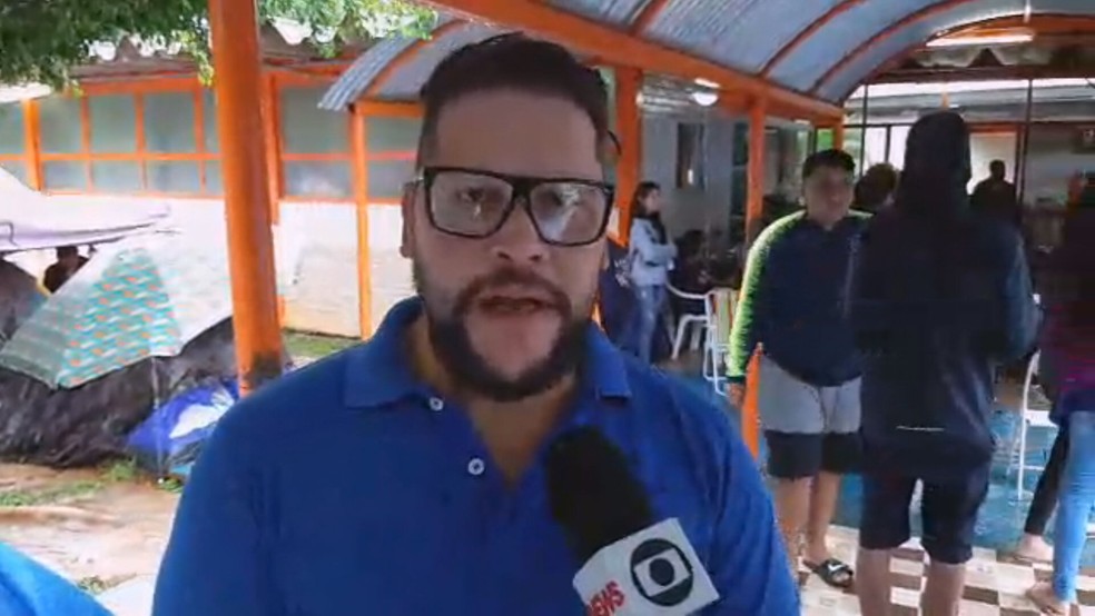 O vice-diretor do Centro de Ensino Médio 1 de Brazlândia, Ezio Souza — Foto: TV Globo/Reprodução