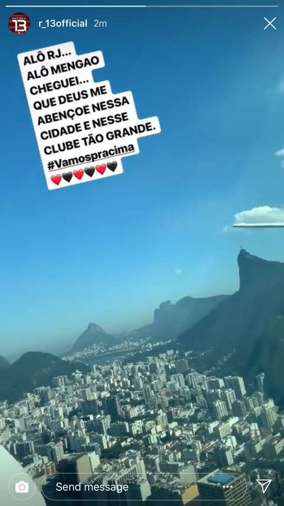 Rafinha chega ao Rio  Foto: Reproduo/Instagram