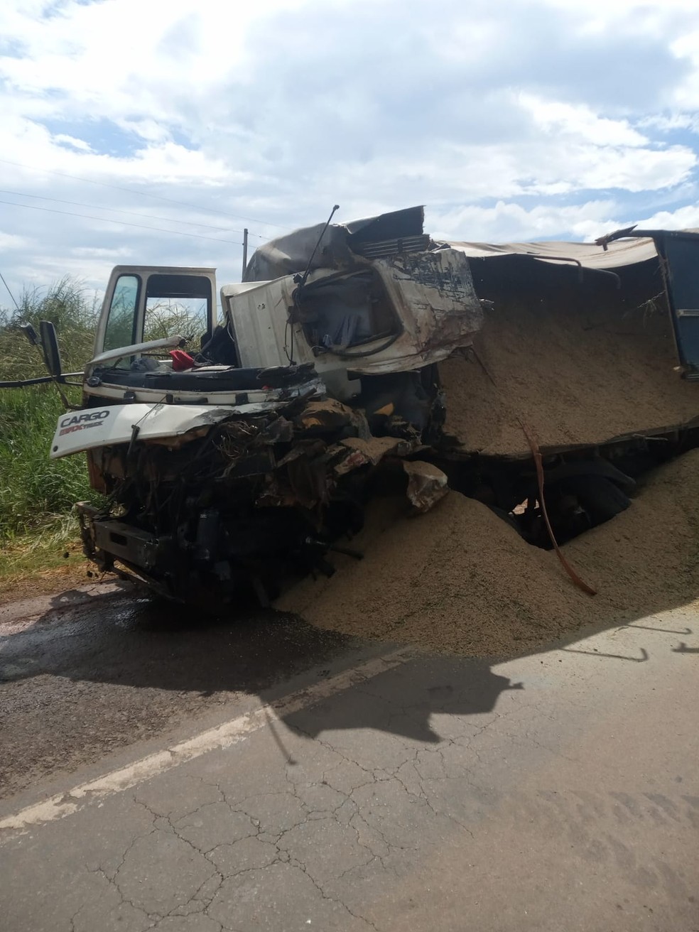 Acidente entre caminhões é registrado na BR-364 em Rondônia — Foto: Divulgação