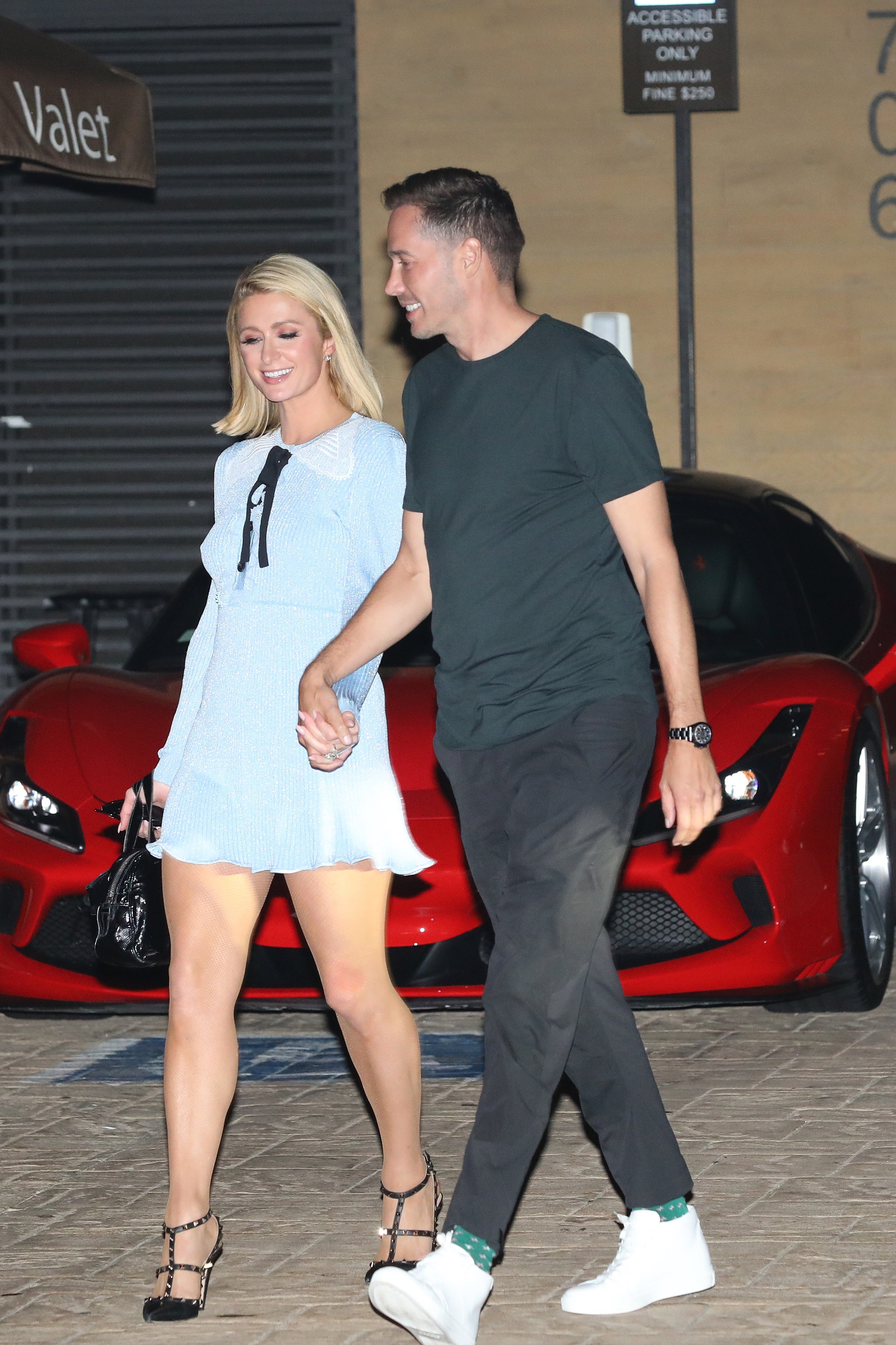 Paris Hilton e Carter Reum (Foto: Getty Images) MALIBU, CA - JULY 04: Paris Hilton and Carter Reum are seen leaving Nobu on July 4, 2021 in Malibu, California. (Photo by Photographer group/MEGA/GC Images) (Foto: GC Images)