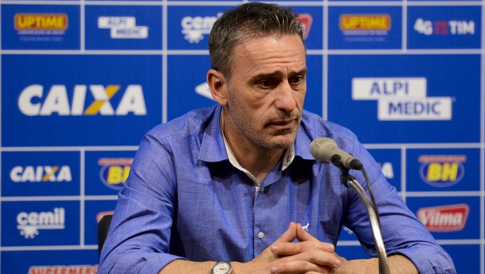 Português diz que Paulo Bento vai virar cruzeirense: Se envolve muito