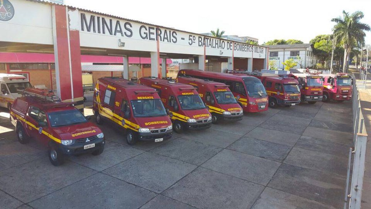 Corpo de Bombeiros faz simulação de incêndio em Fórum de Uberlândia ...