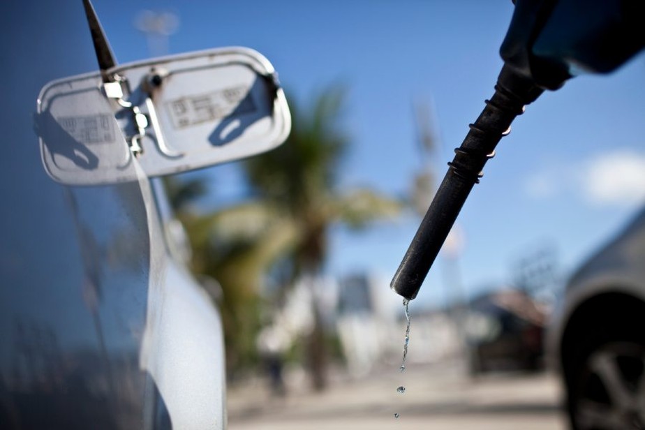 Consumo de combustíveis tem pior março desde 2011, aponta ANP