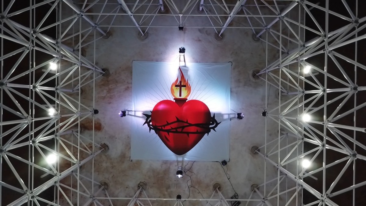 Obras da 'Cruz de Todos os Povos' seguem em ritmo lento em Divinópolis e associação responsável