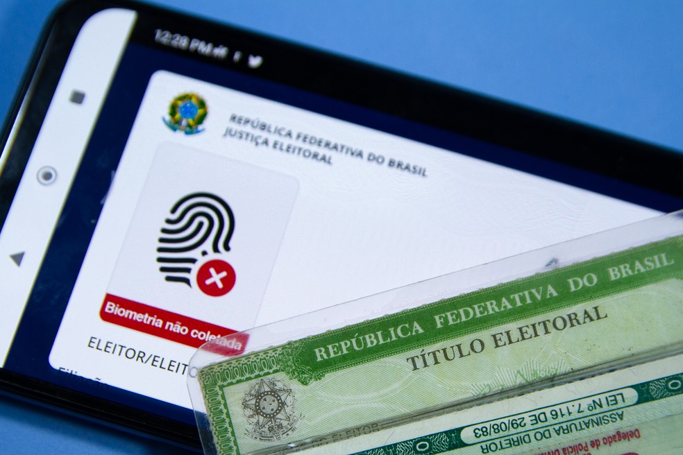 Prazo para baixar o app e emitir o e-Título termina no sábado (1º), véspera do primeiro turno da eleição — Foto: Adriana Toffetti/Ato Press/Estadão Conteúdo