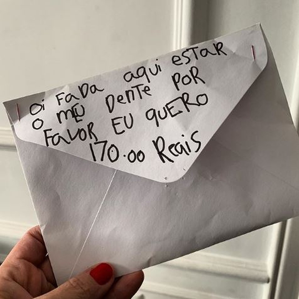 Gabriela Duarte Brinca Com Pedido Do Filho Para A Fada Do Dente Inflacionando O Mercado Famosos Gshow Aún no tenemos ningún álbum de este artista, pero puedes colaborar enviando álbumes de fada do dente. a fada do dente inflacionando