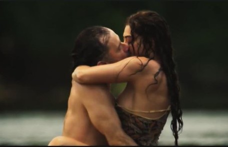 Juliana Paes e Enrique Diaz fizeram uma cena de sexo TV Globo