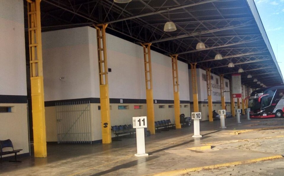 Tarifa de Ã´nibus intermunicipal vai aumentar na regiÃ£o de Itapetniinga â€” Foto: Caio Gomes Silveira
