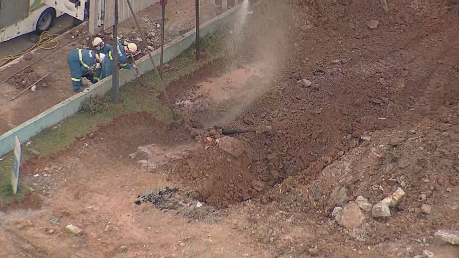 Vazamento de gás em obra assusta moradores da Zona Norte de SP