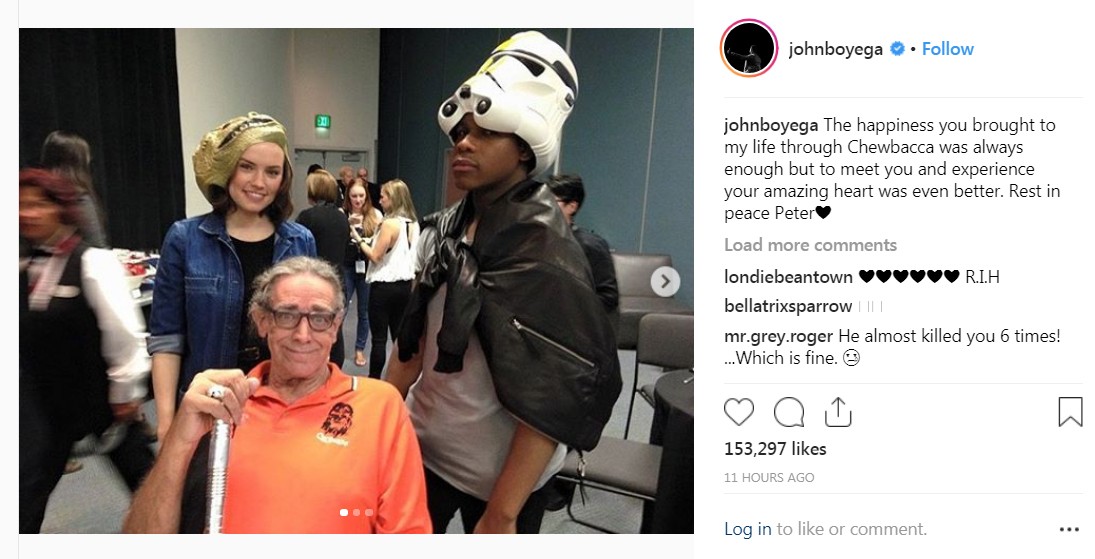John Boyega homenageia Peter Mayhew (Foto: Reprodução / Instagram)