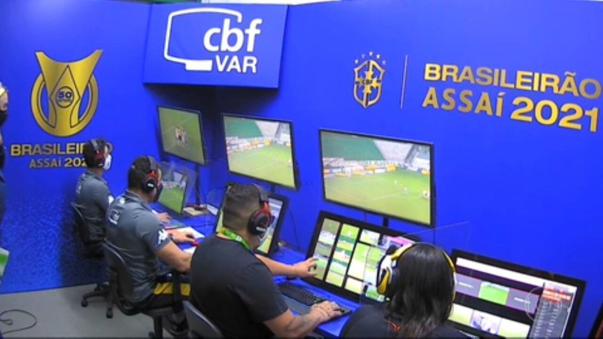 Palmeiras vai enviar ofício à CBF a respeito dos recorrentes erros do VAR contra o clube