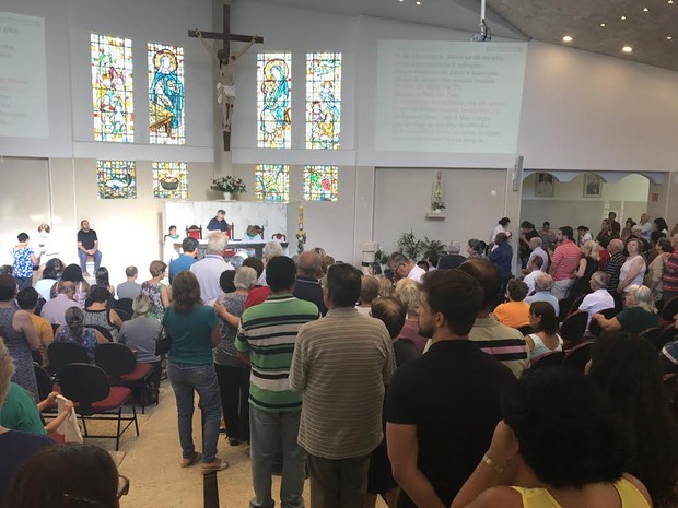 Missa de sétimo dia homenageia vítimas de chacina em Campinas (Foto: G1 Campinas)