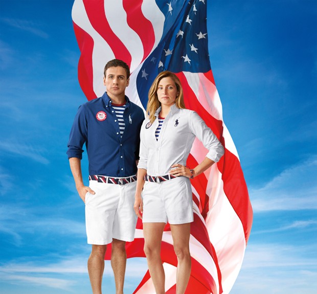 Os Estados Unidos chegam com roupas assinadas pela Ralph Lauren, marca tipicamente americana. Para eles, camisa azul com camiseta listrada e bermuda branca na abertura (Foto: Divulgação)