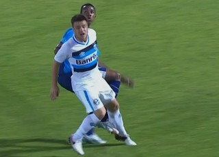 Ramiro vive novo drama no Grêmio e soma 260 dias parado em um ano