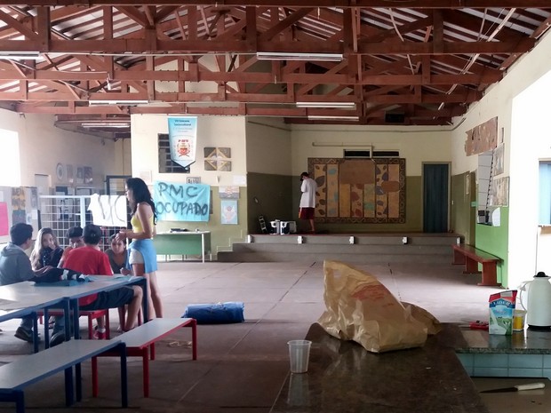 Escola estadual Pedro Moraes Cavalcanti em Piracicaba (Foto: Thainara Cabral/G1)