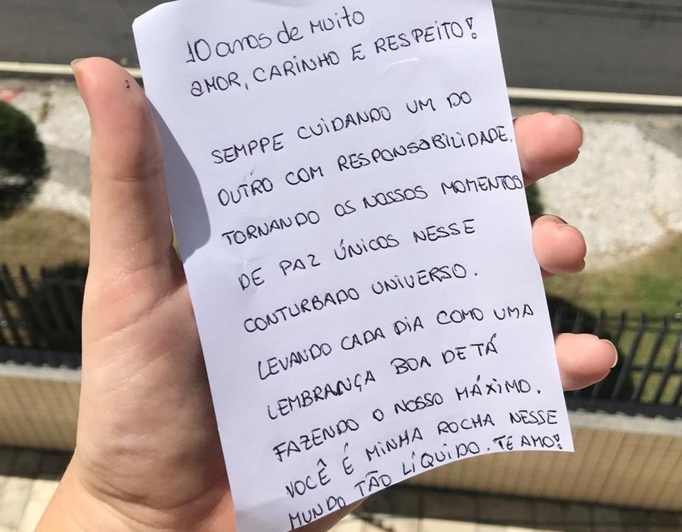 Casal na PB comemora 10 anos de namoro com homenagens à distância, em  isolamento social | Paraíba | G1
