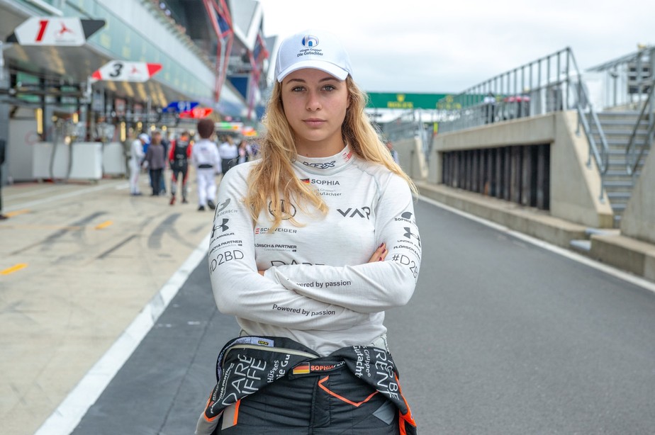 AlemÃ£ sofre grave acidente na Copa do Mundo de F3 em Macau; Piloto estÃ¡ consciente