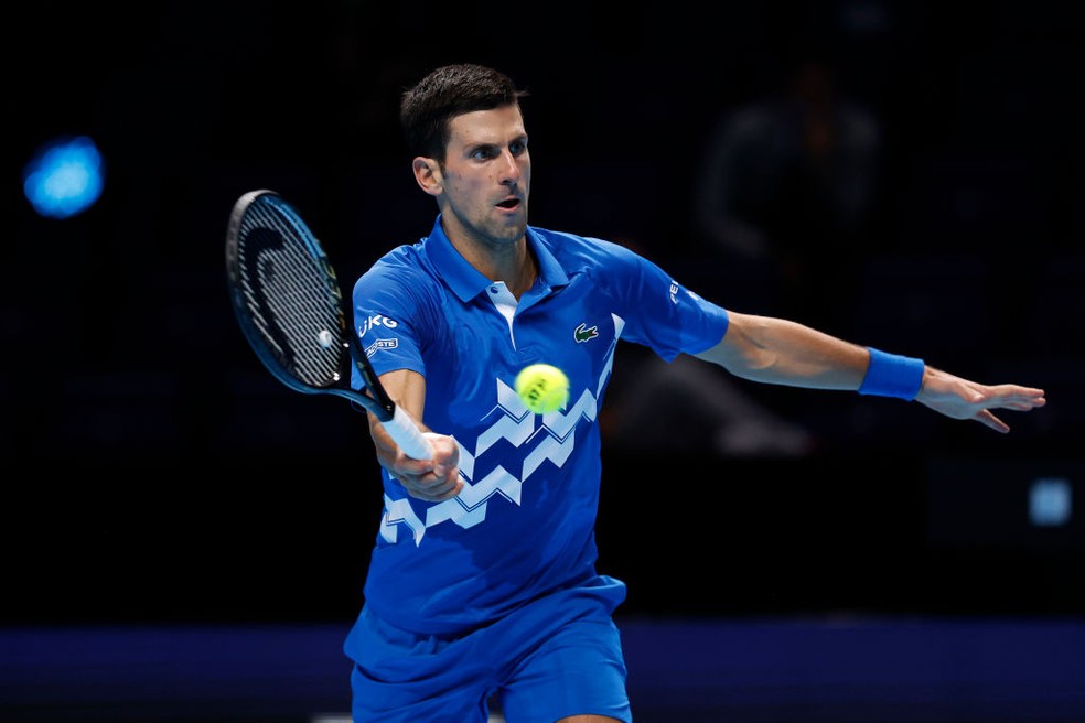 Djokovic é superado por Medvedev em 2 sets a 0 e se complica no ATP Finals - Portal Ternura FM ...