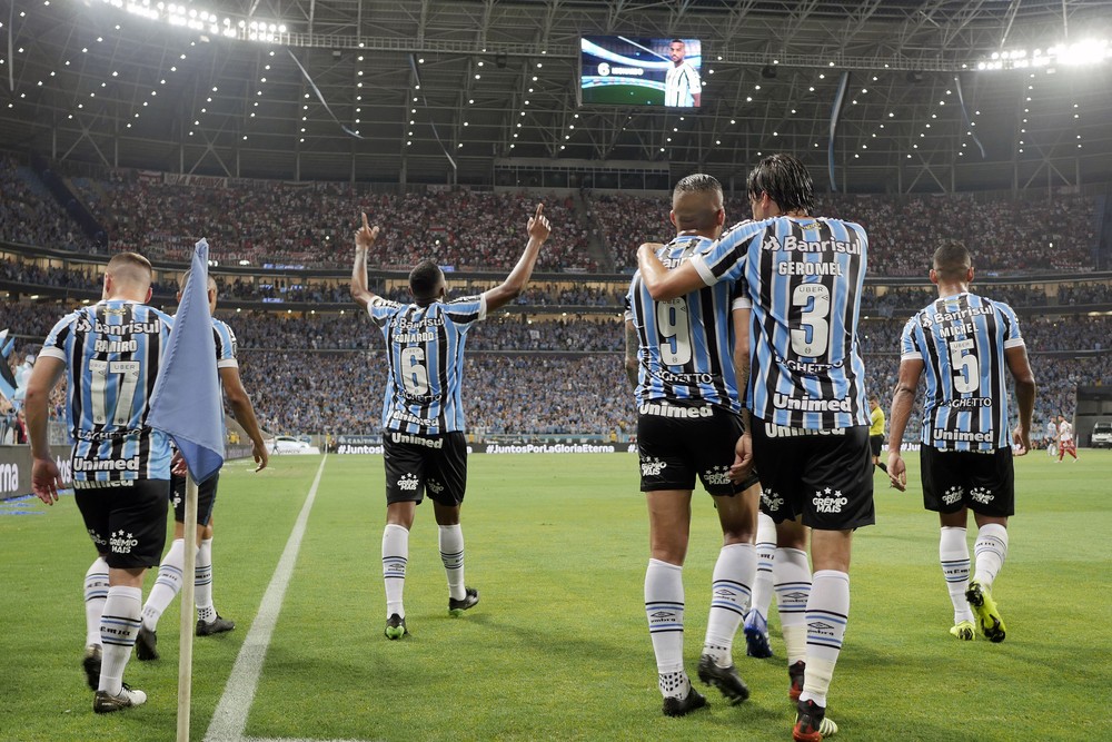 Após tropeços e eliminação, Grêmio tenta voltar a vencer na Arena após um mês 1080507