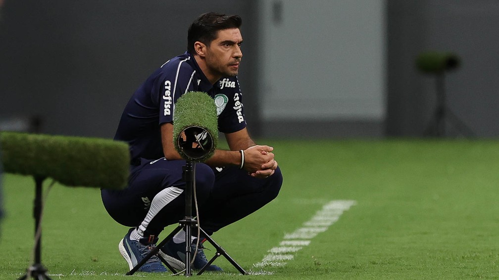 Mesmo com derrota, Abel promete manter estratégia no Palmeiras: 