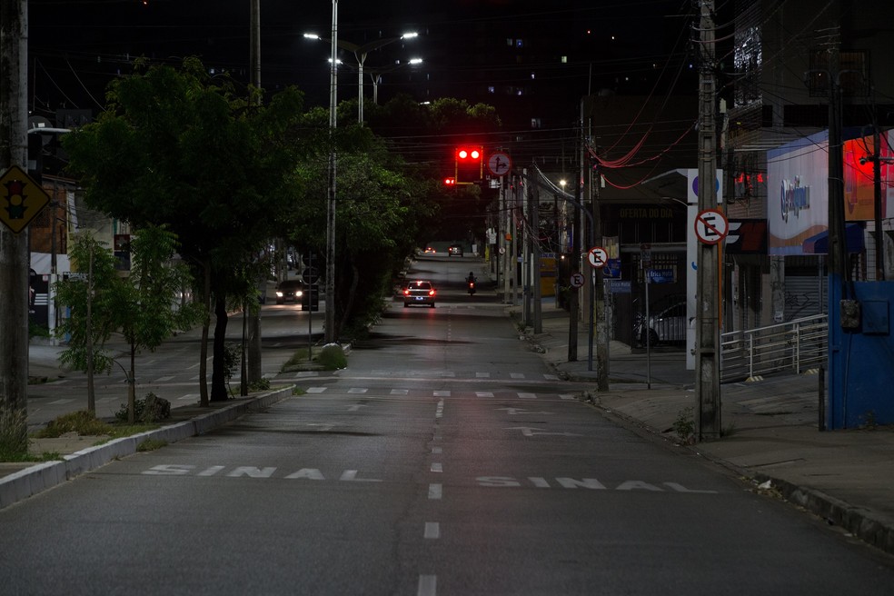 Horario Do Toque De Recolher E Ampliado No Ceara Anuncia Camilo Santana Ceara G1