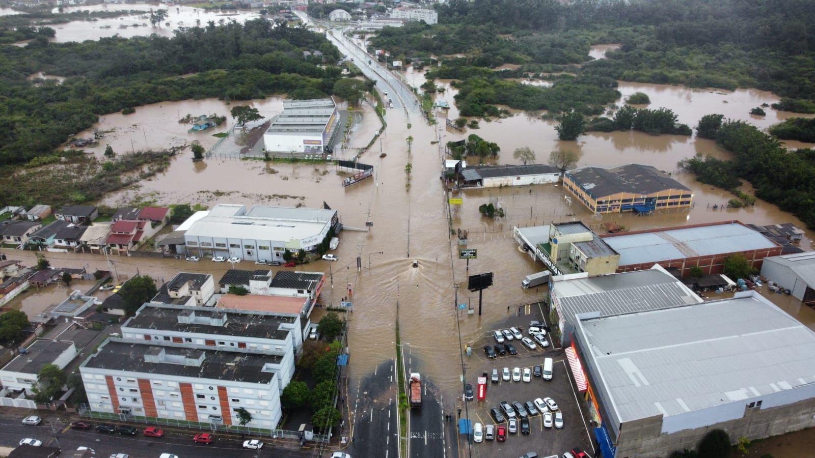 Ajuda Rio Grande: RBS TV apresenta programa especial sobre ciclone que causou mortes no RS